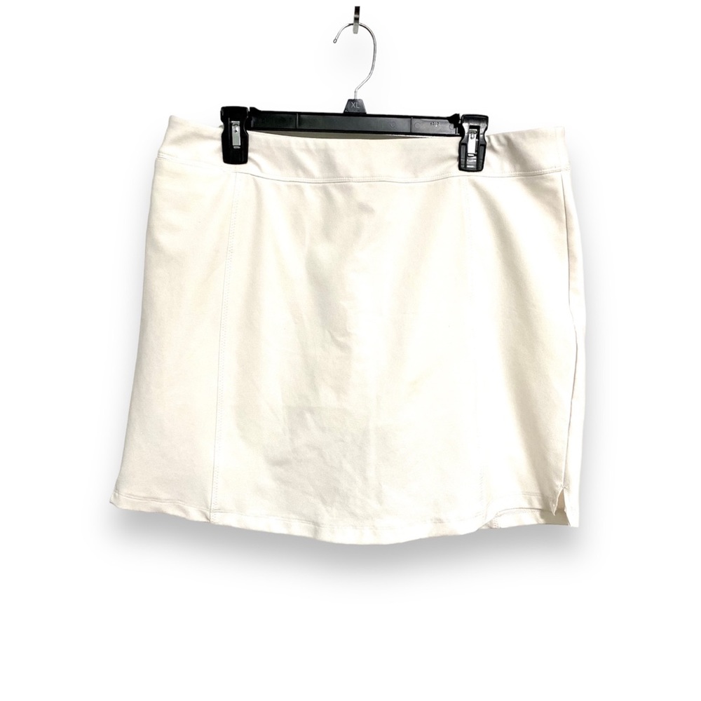 ADIDAS Ultimate360 Women Golf Skort Large L Skirt with undershort solid white